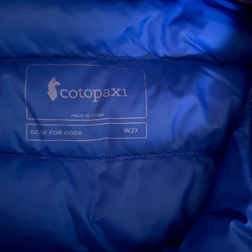 Cotopaxi Women’s Multicolor Puffer Vest - Picture 6 of 7